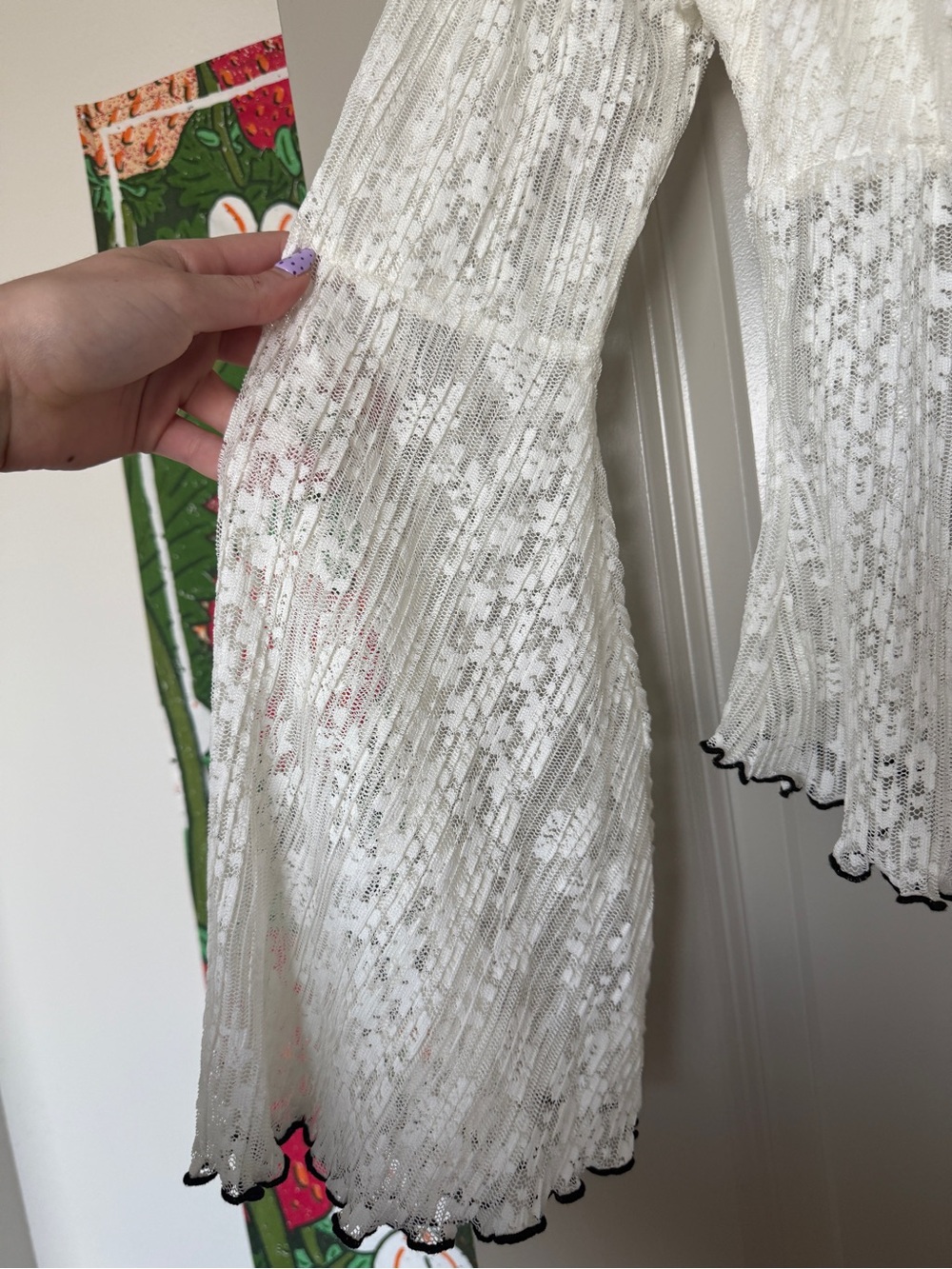 URBAN OUTFITTERS KIMCHI BLUE Lovisa Lace Plisse Flyaway Blouse Boho Bow Sheer S - Picture 5 of 7
